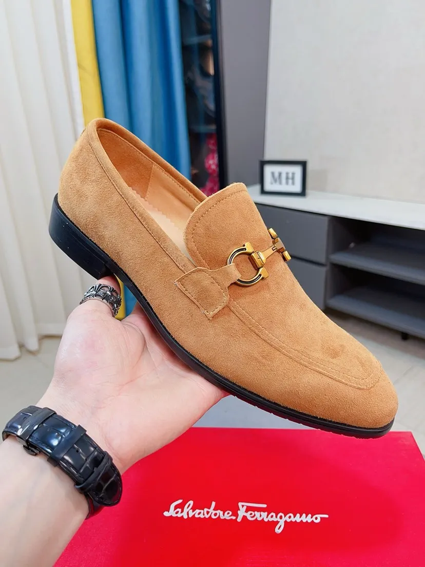 Men's shoes 💰500🌸🌸Water dyed cowhide 🆘[Salvatore Ferragamo] Ferragamo's latest casual business leather shoes for men! Available at counters simultaneously! The fabric is made of specially imported original suede calfskin, and the interior is made of imported water-dyed cowhide. It is absolutely luxurious and leads the fashion trend. Matching code: 38-44 45 customized